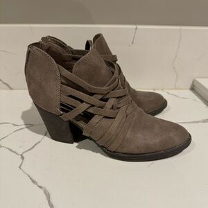 Women’s taupe booties